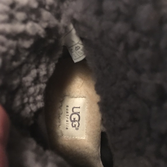 UGG Granite Booties Size 8.5  NWB - Picture 5 of 8